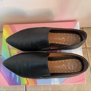 Jeffrey Campbell black leather pointed toe flats 8